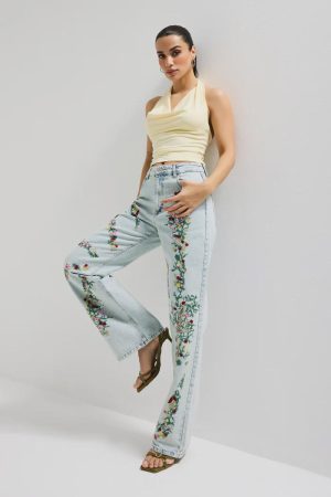 Women’s Light Wash Floral Embroidered Jeans